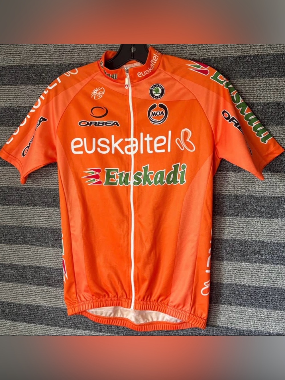 2008 MOA Euskaltel-Euskadi UCI Pro Tour Orange Cycling Team Jersey Medium EUC